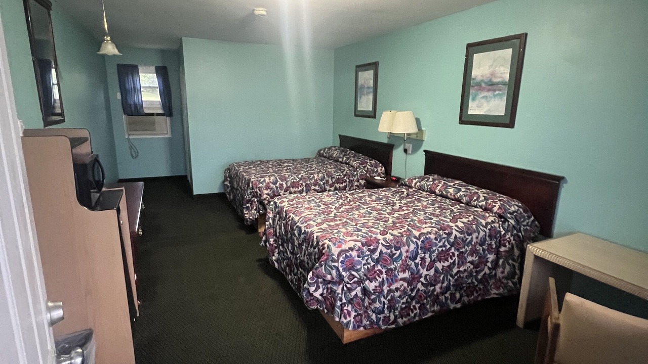 Photo of Bedroom in Troy