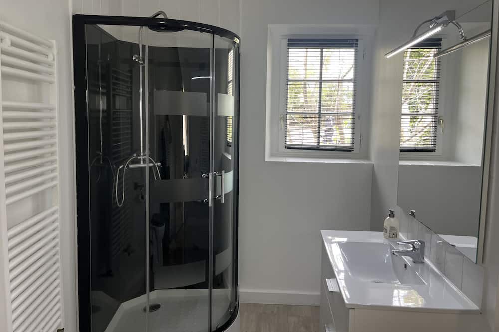 Photo of Bathroom in La Guymauviere-La Hulotais-La Bourelais