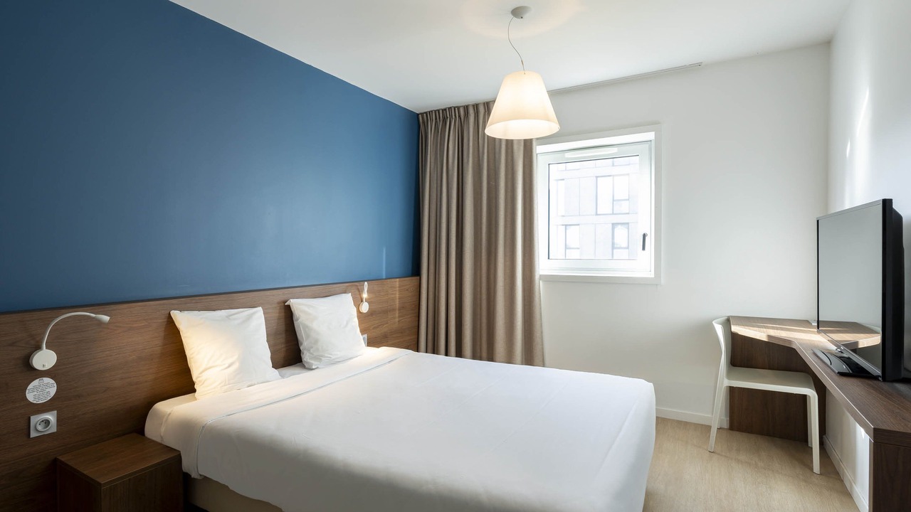 Photo of Bedroom in Saint-Nazaire