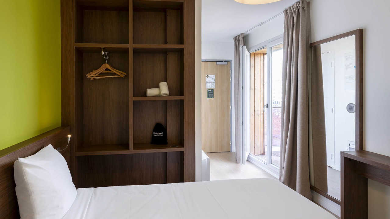 Photo of Bedroom in Saint-Nazaire