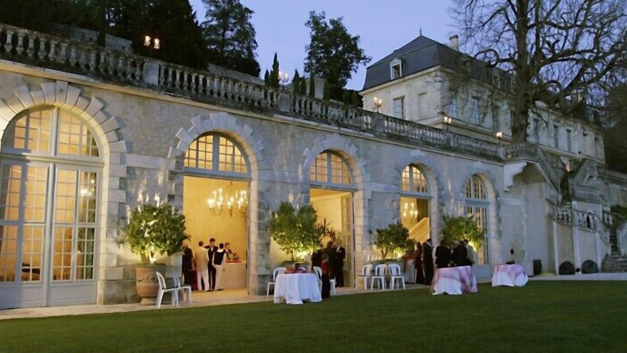 Photo of Buildings in Vouvray