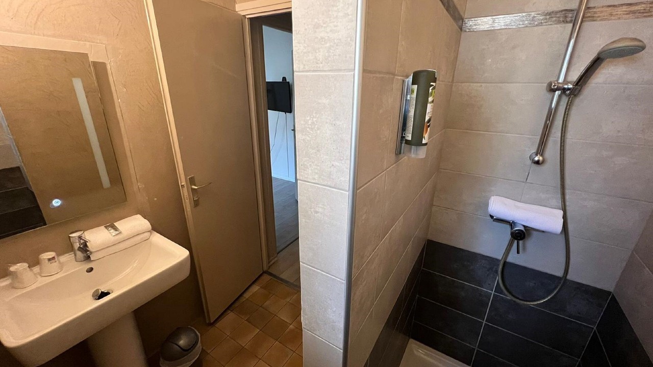 Photo of Bathroom in Anse
