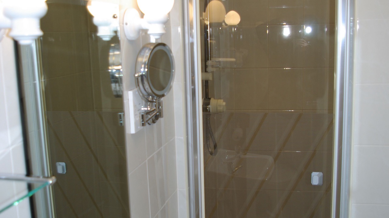 Photo of Bathroom in Stannersburn