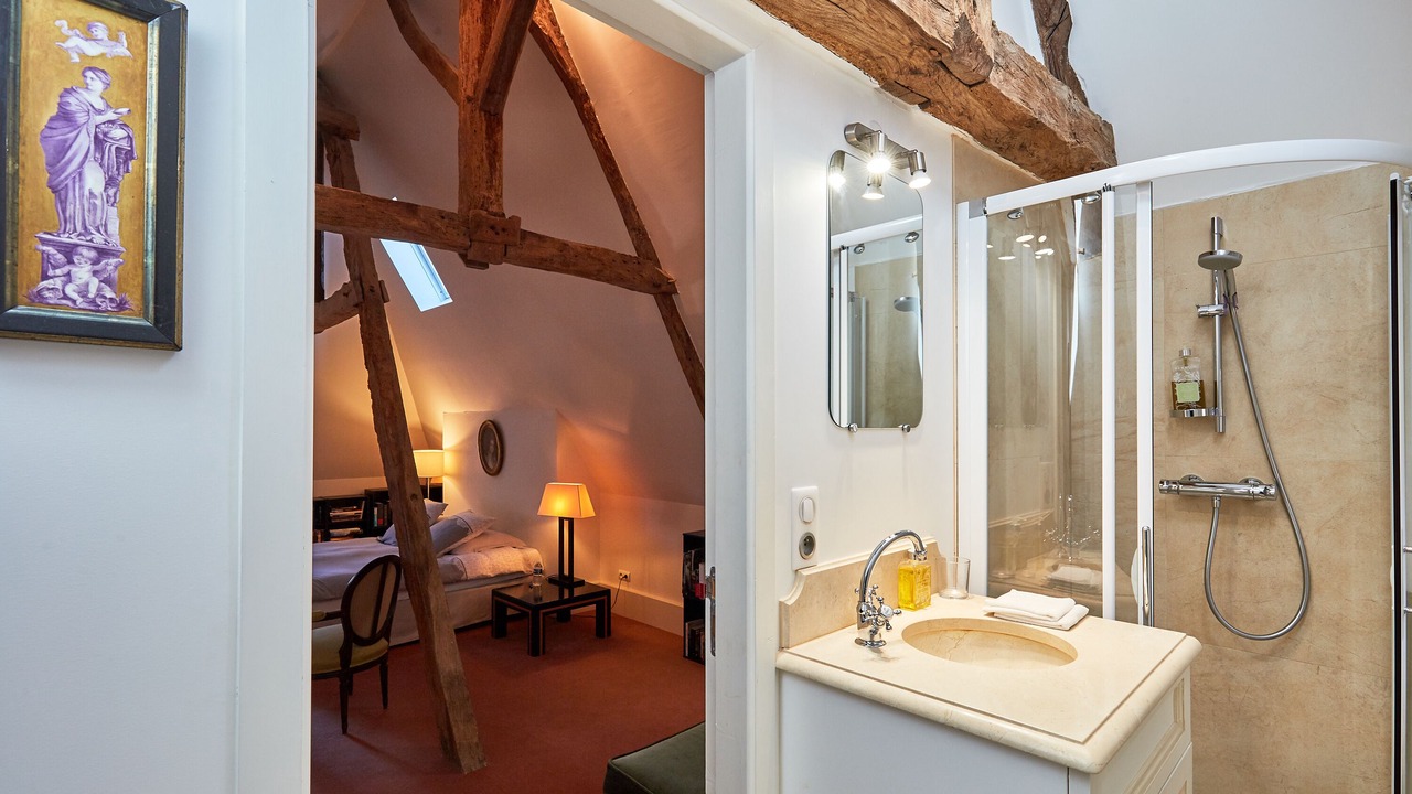 Photo of Bathroom in Blay