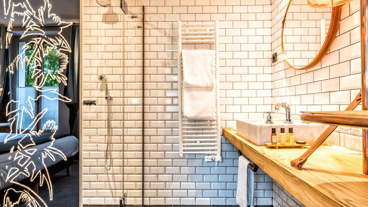 Photo of Bathroom in 19th Arrondissement