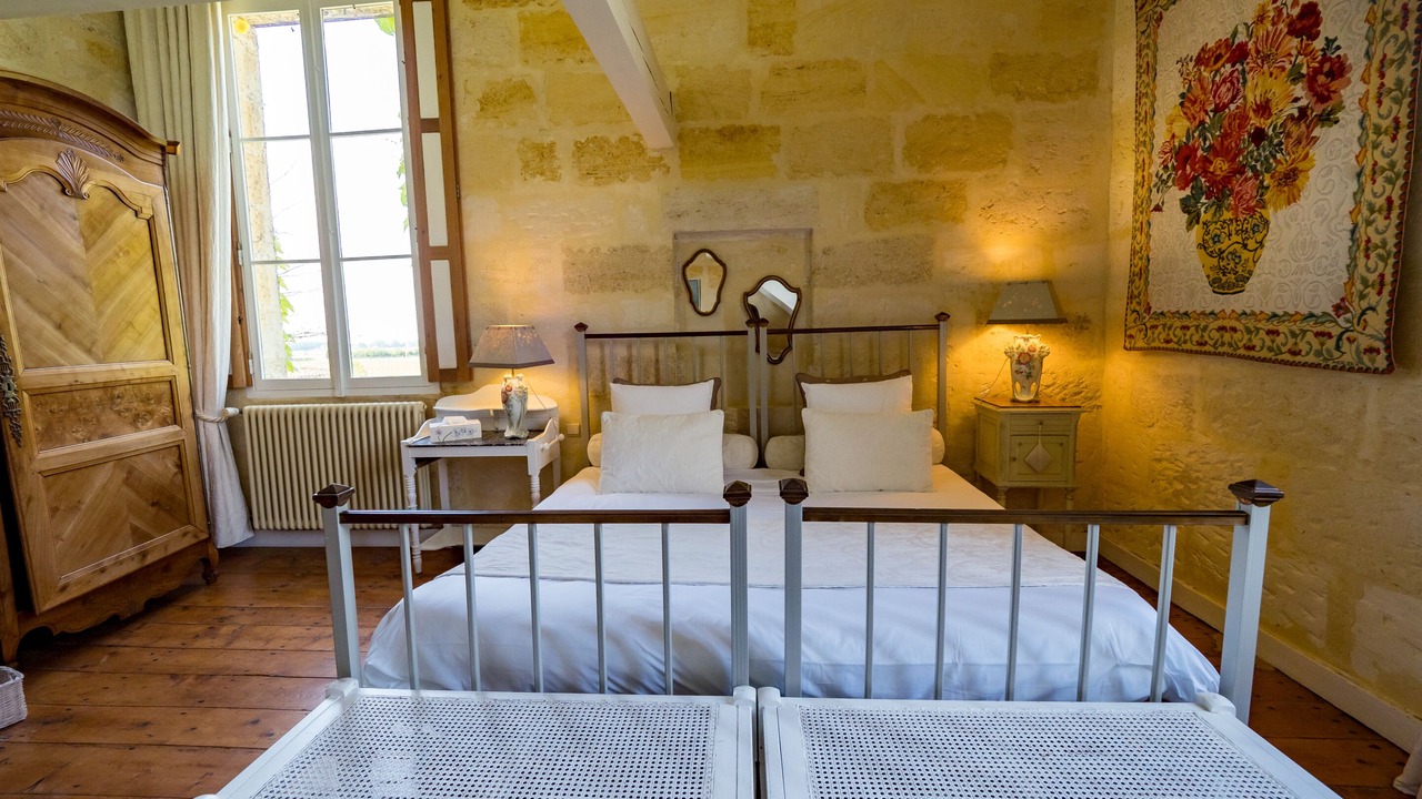 Photo of Bedroom in Fronsac