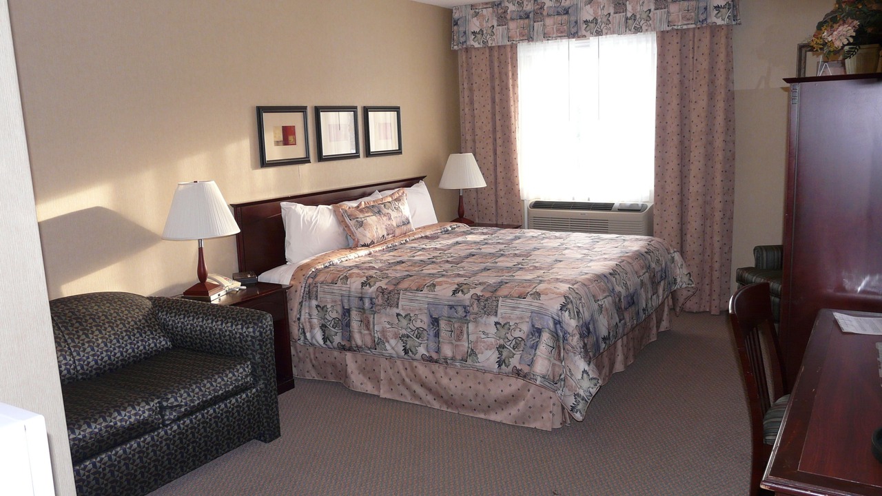 Photo of Bedroom in Port Carling