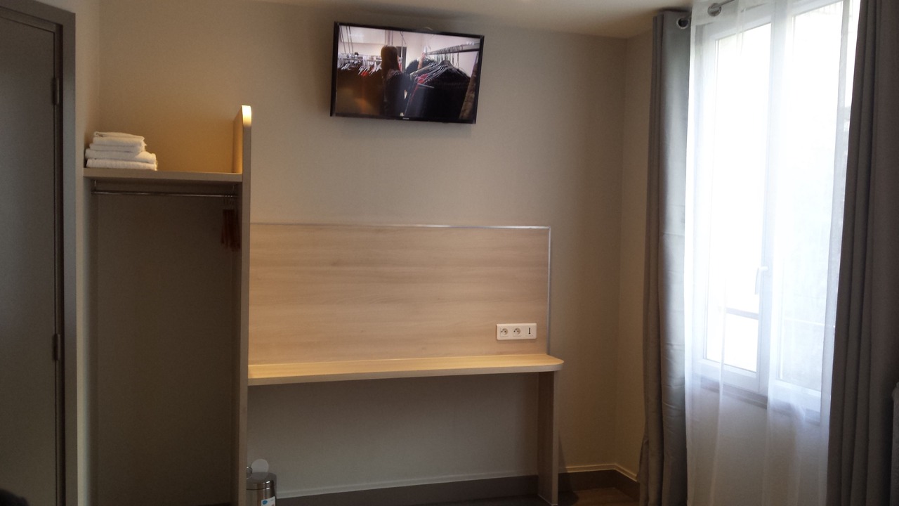 Photo of Bedroom in Hopital Saint-Louis