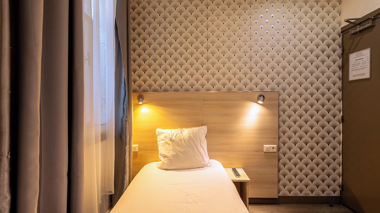 Photo of Bedroom in Hopital Saint-Louis