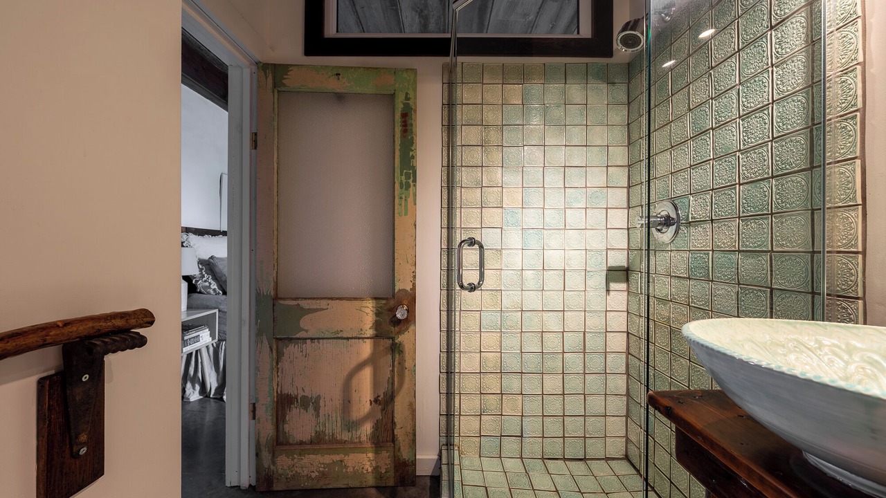 Photo of Bathroom in Carrying Place