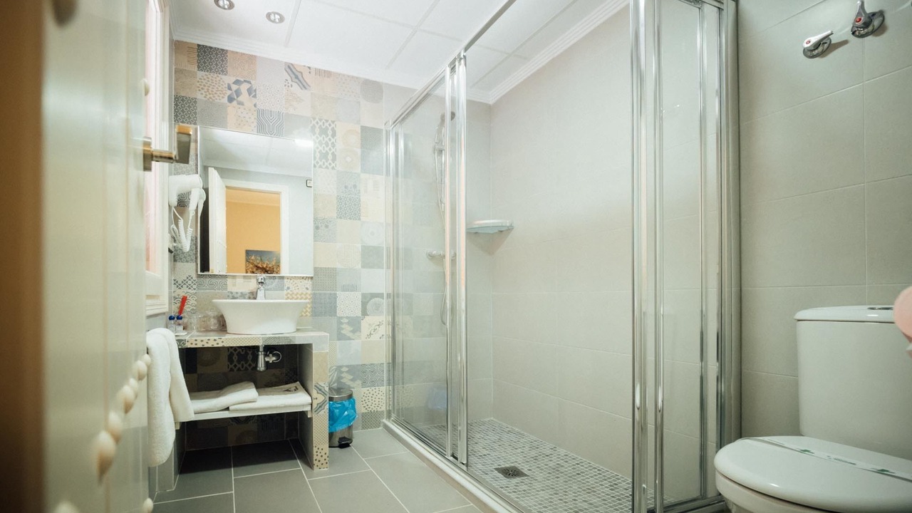 Photo of Bathroom in Elche De La Sierra