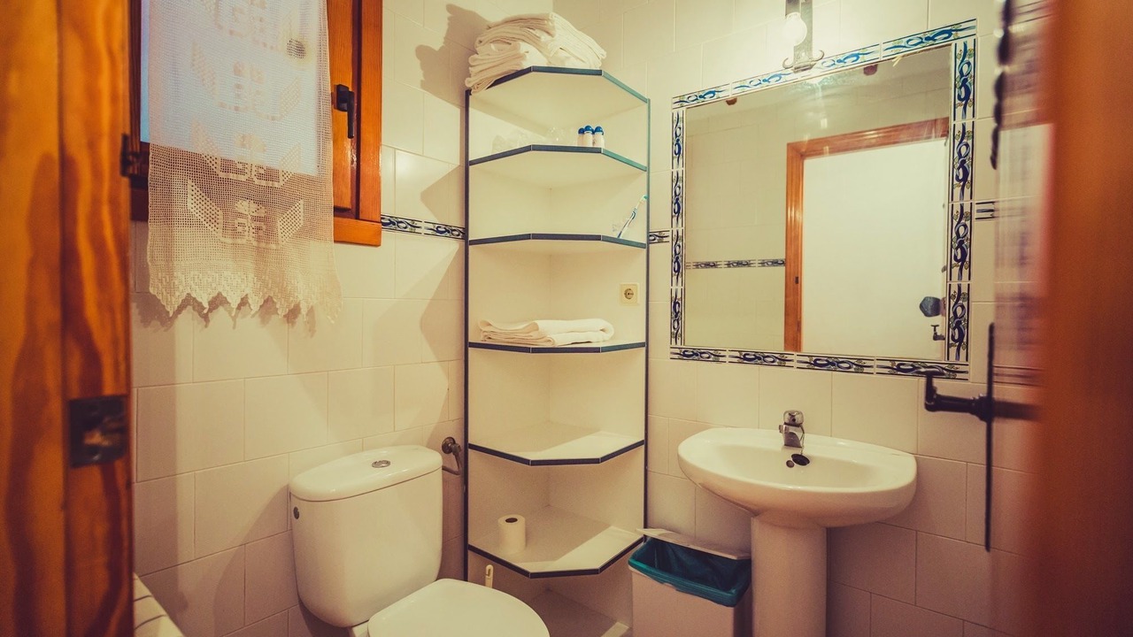 Photo of Bathroom in Elche De La Sierra