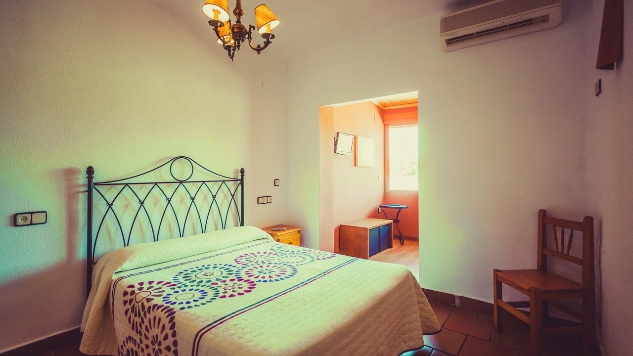 Photo of Bedroom in Elche De La Sierra