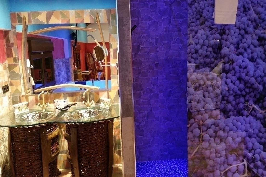 Photo of Bathroom in La Vid y Barrios