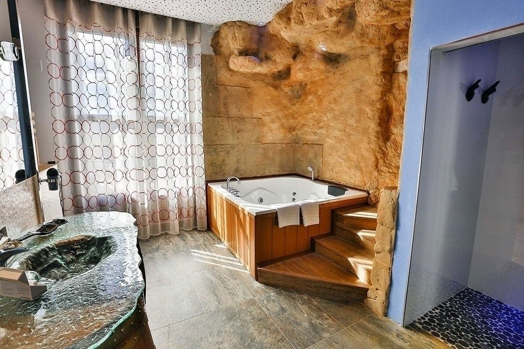 Photo of Bathroom in La Vid y Barrios