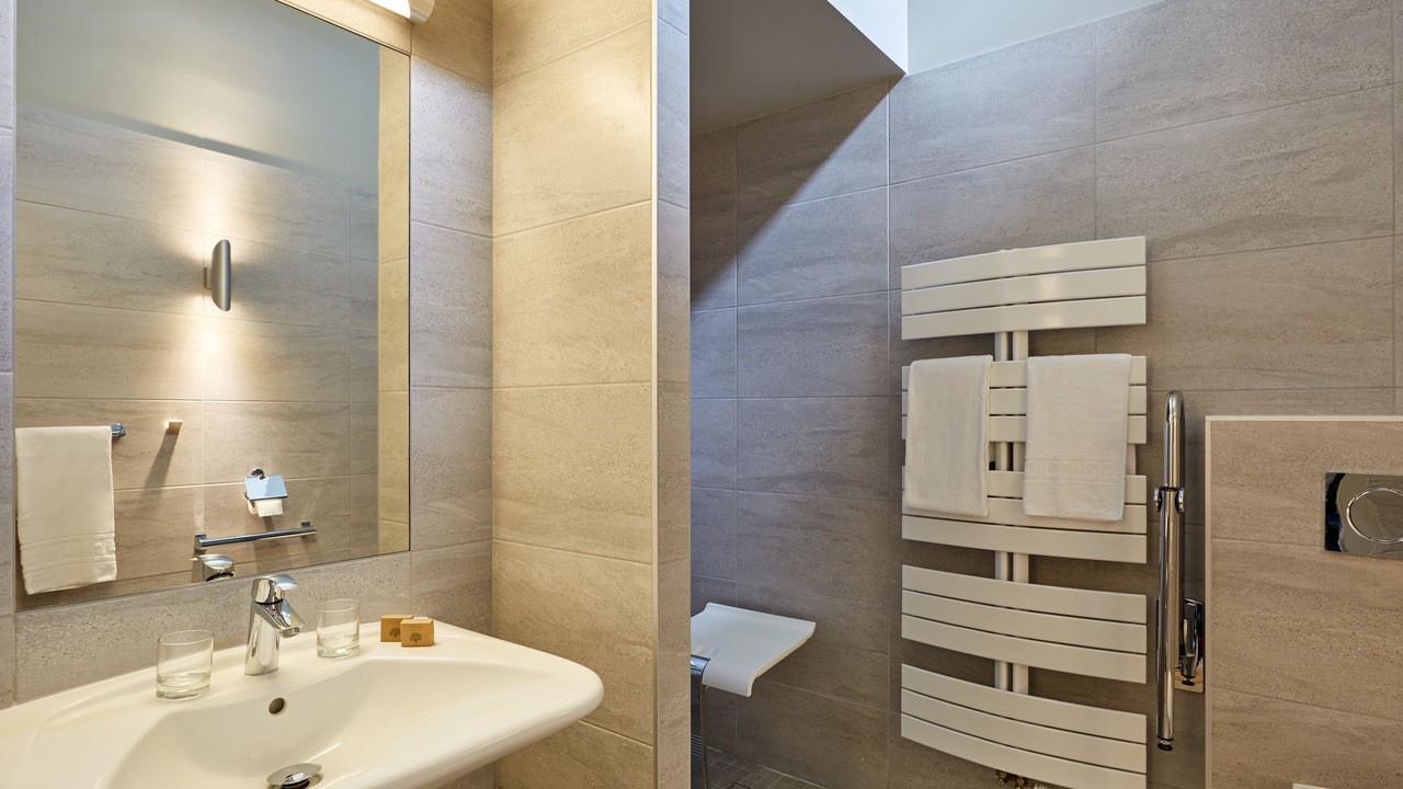 Photo of Bathroom in Saint-Lambert