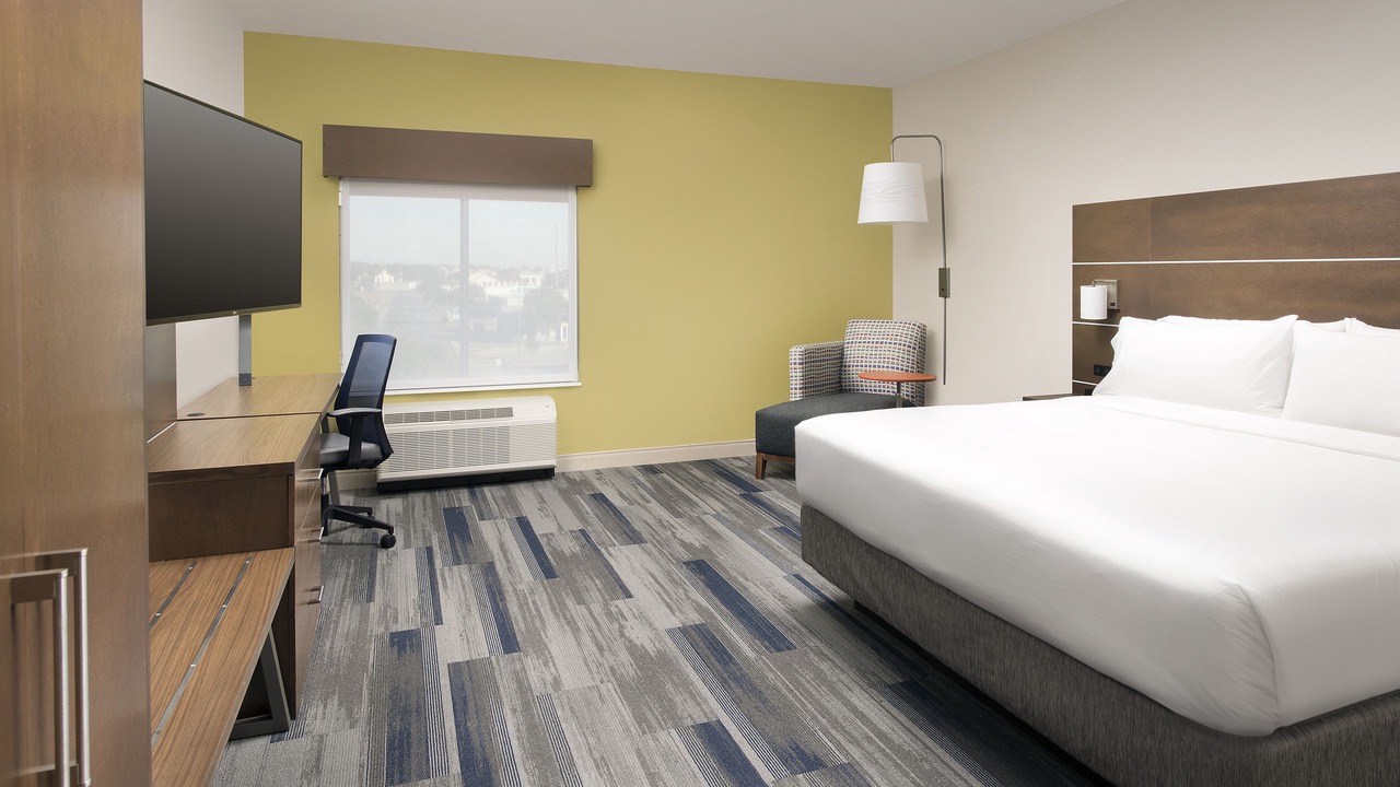 Photo of Bedroom in North San Antonio - SAT