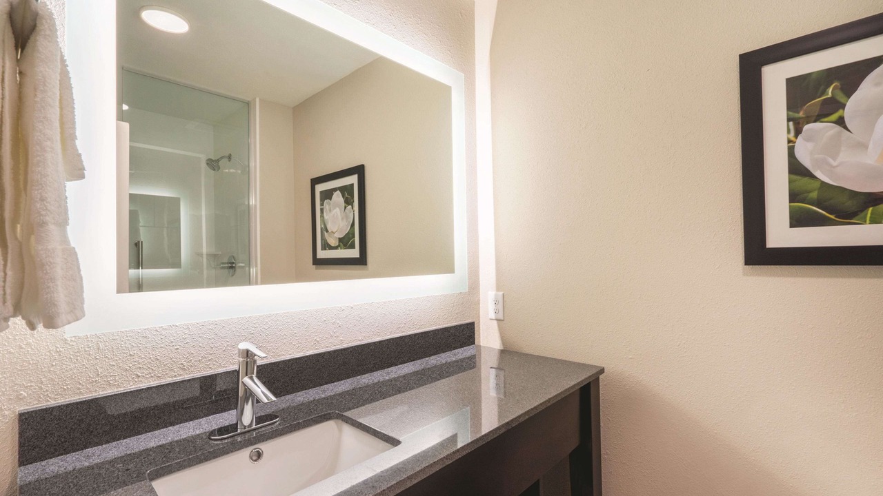 Photo of Bathroom in Downtown Memphis