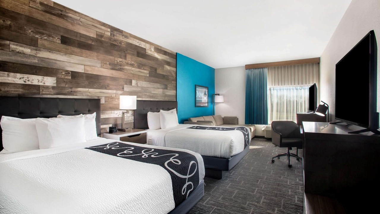 Photo of Bedroom in Pittsburg