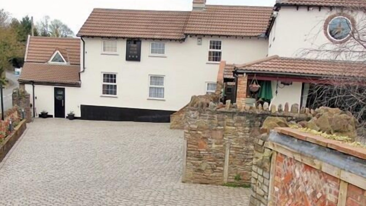 Photo of Others in Winterbourne