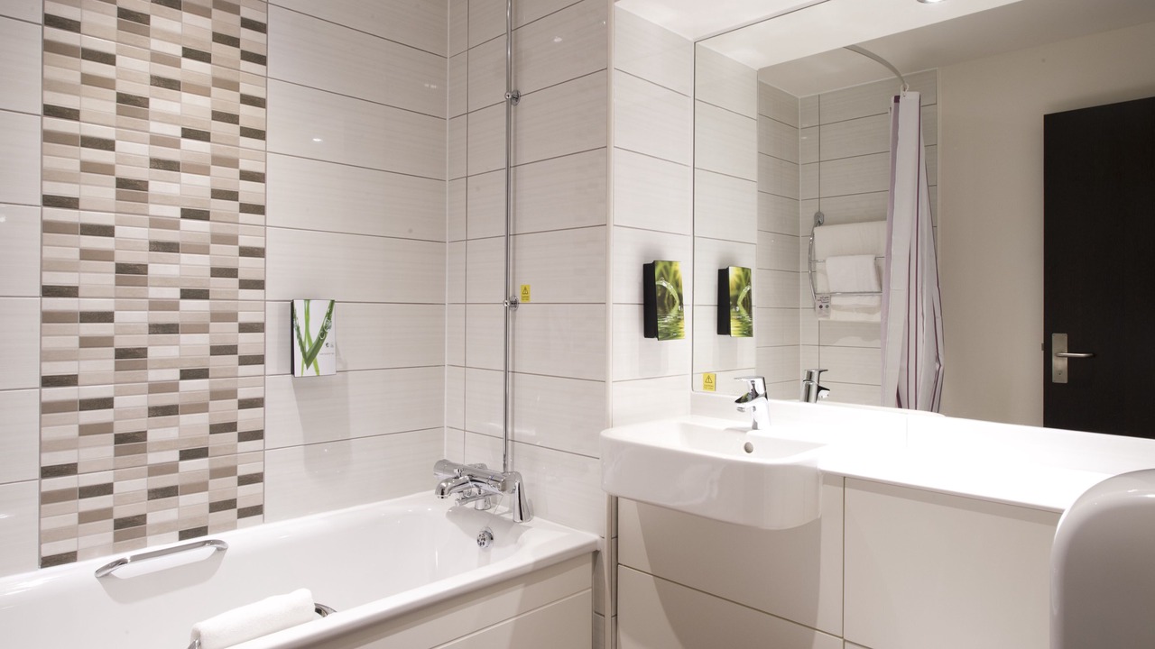 Photo of Bathroom in Alcombe