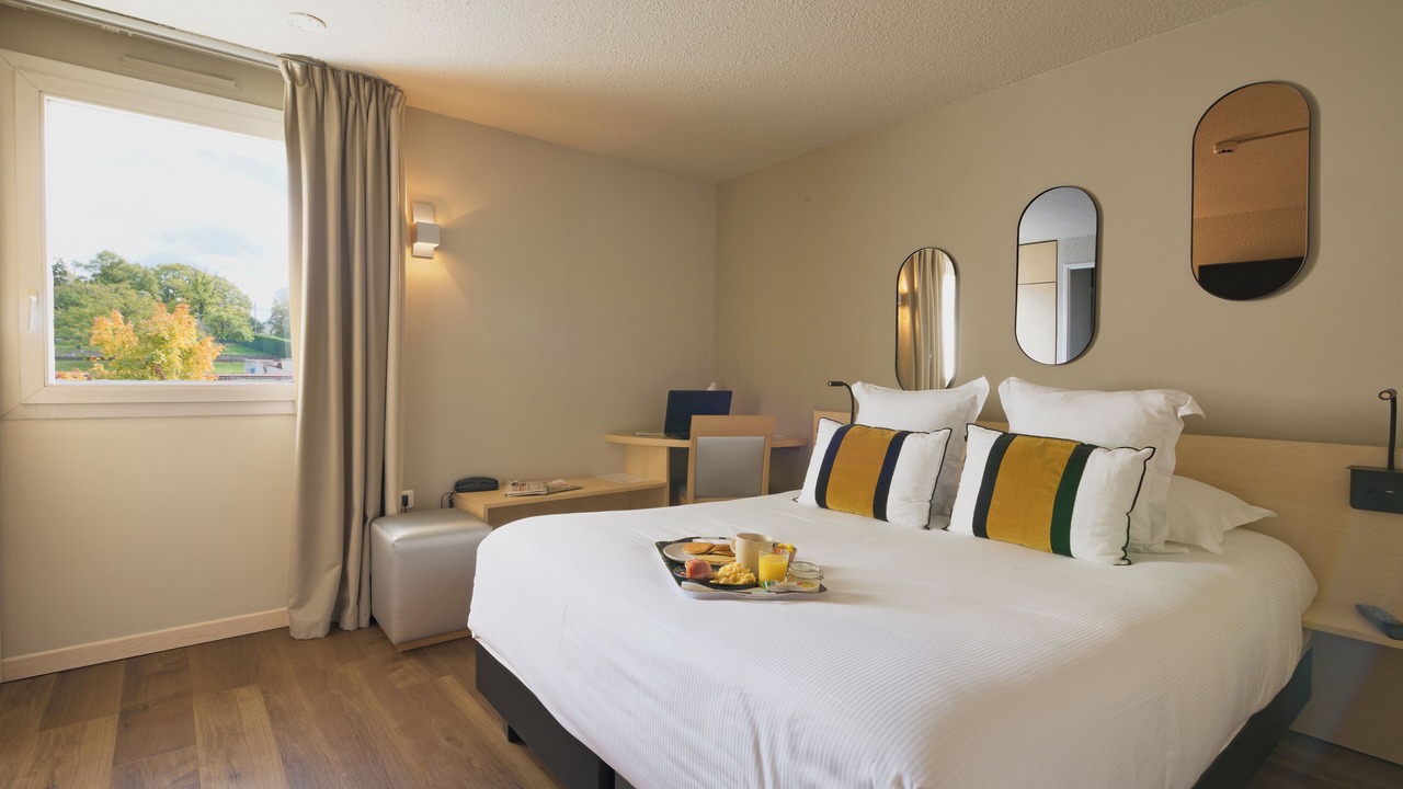 Photo of Bedroom in Montceau-les-Mines