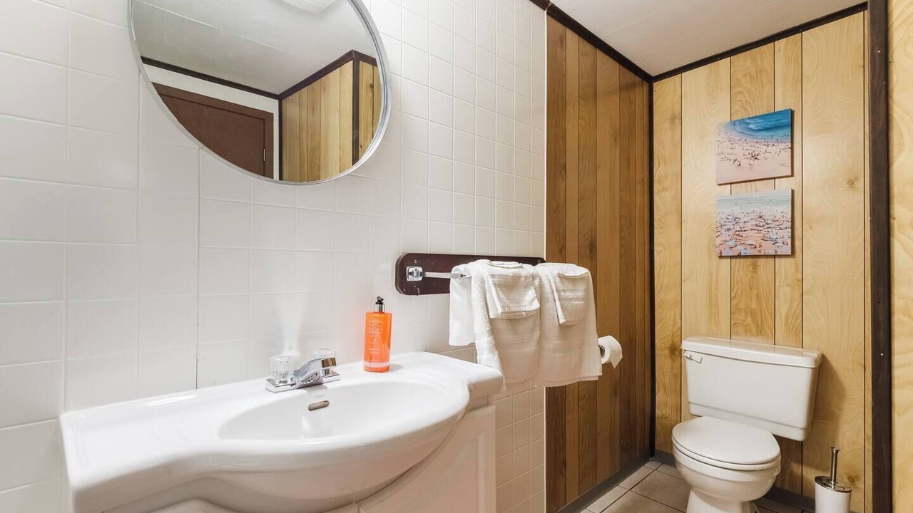Photo of Bathroom in Saint-Laurent-de-l'ile d'Orleans