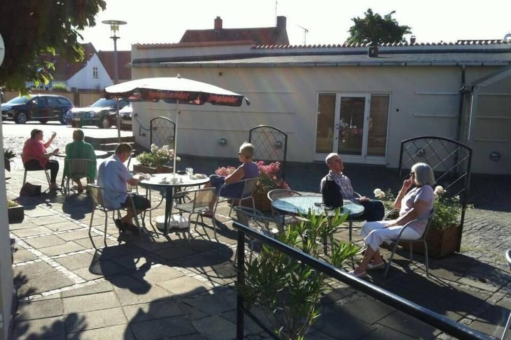 Photo of Outdoor in Ronne