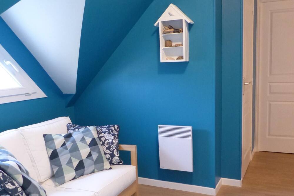 Photo of Others in Le Val-Saint-Pere