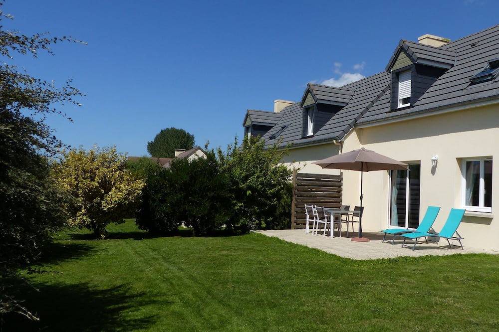 Photo of Outdoor in Le Val-Saint-Pere