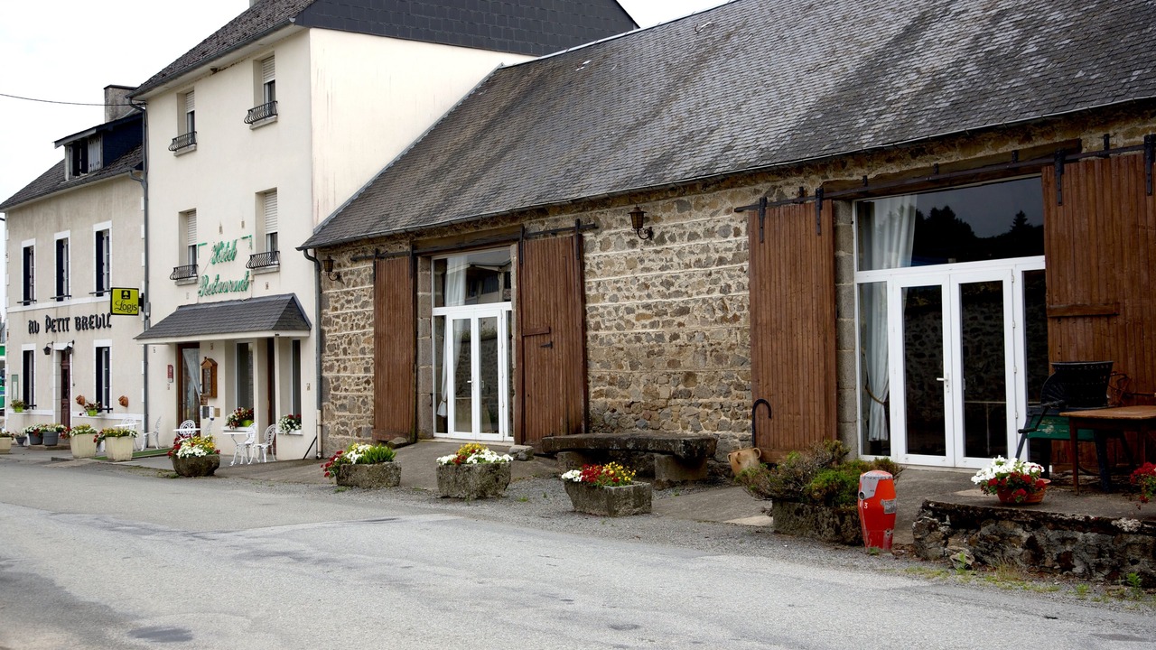 Photo of Buildings in La Courtine