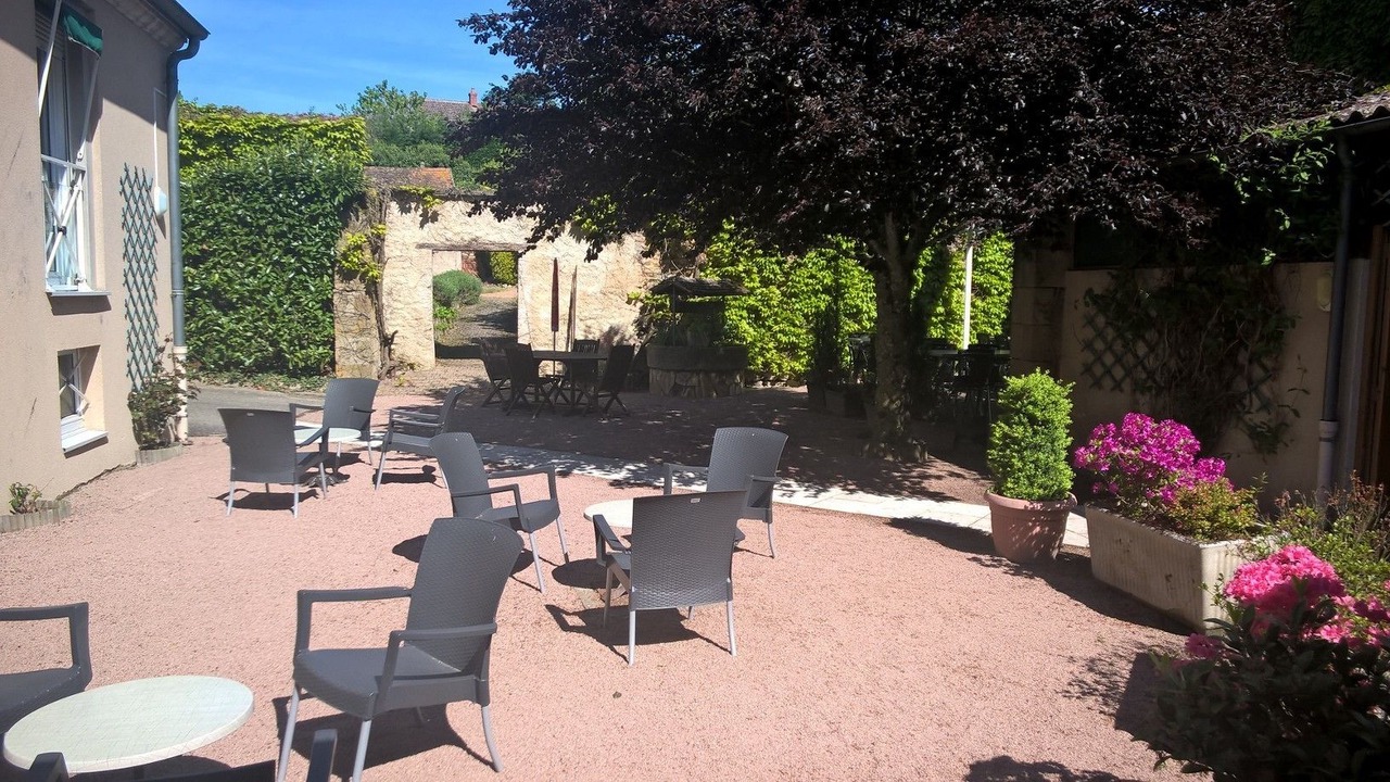 Photo of Patio Balcony in Tronget