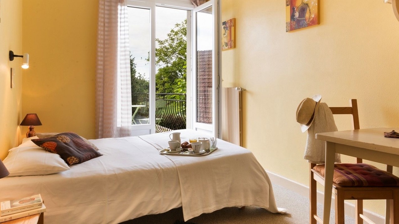 Photo of Bedroom in Naves