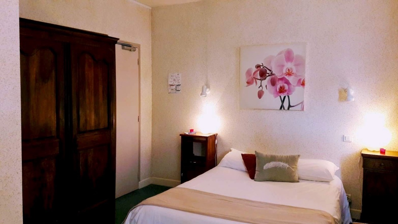 Photo of Bedroom in Naves