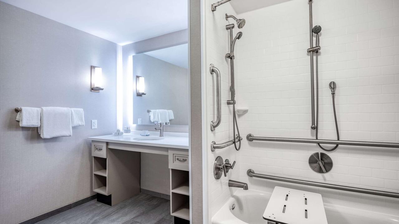 Photo of Bathroom in Central Business District