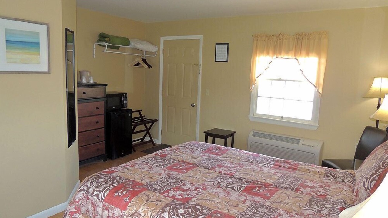 Photo of Bedroom in Frontenac
