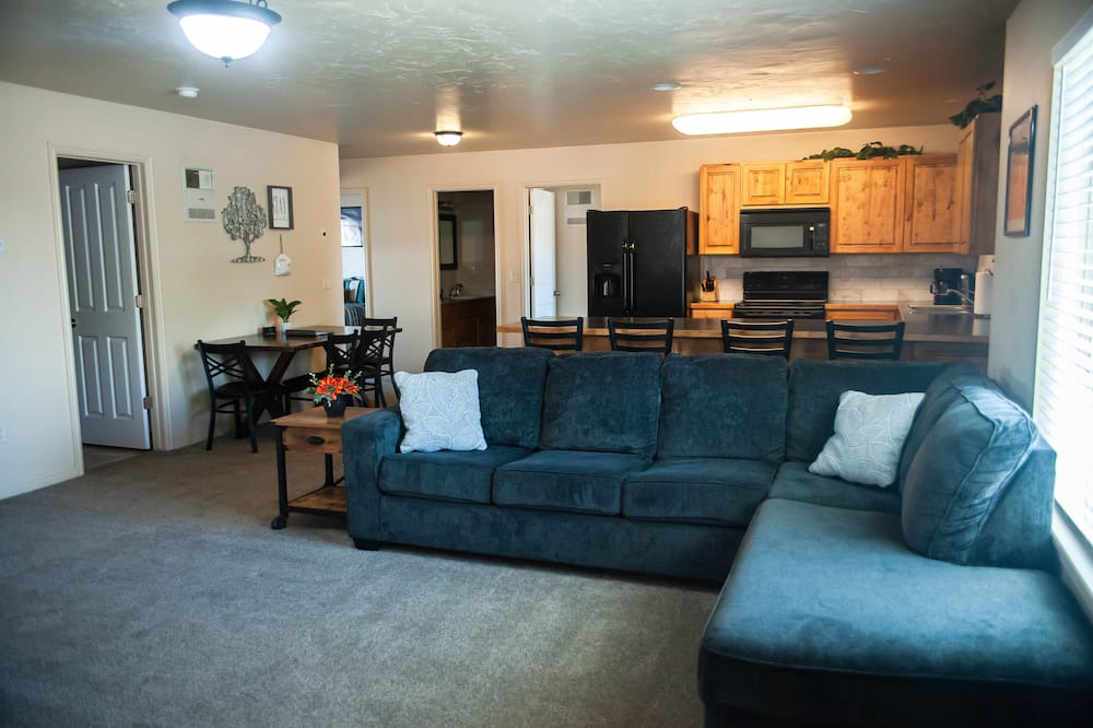 Photo of Livingroom in Blanding