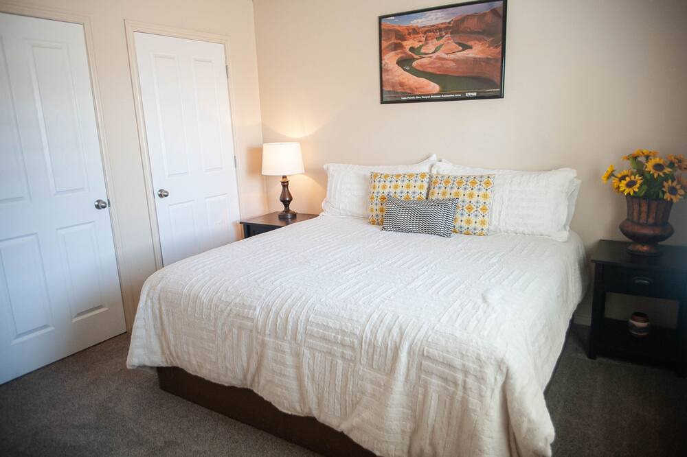 Photo of Bedroom in Blanding