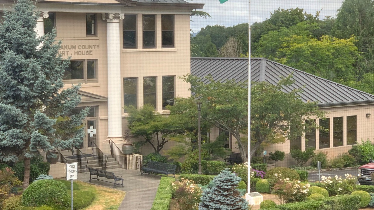 Photo of Bedroom in Cathlamet