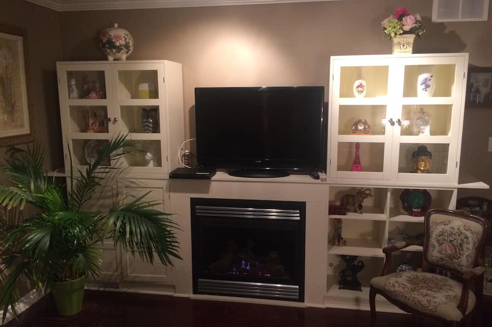 Photo of Livingroom in Virgil