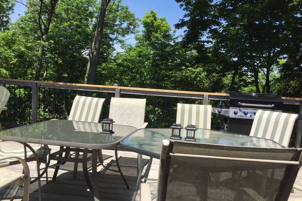 Photo of Patio Balcony in Carrying Place