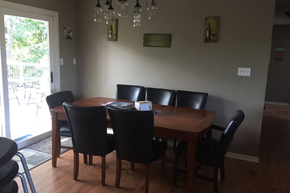 Photo of Kitchen in Carrying Place