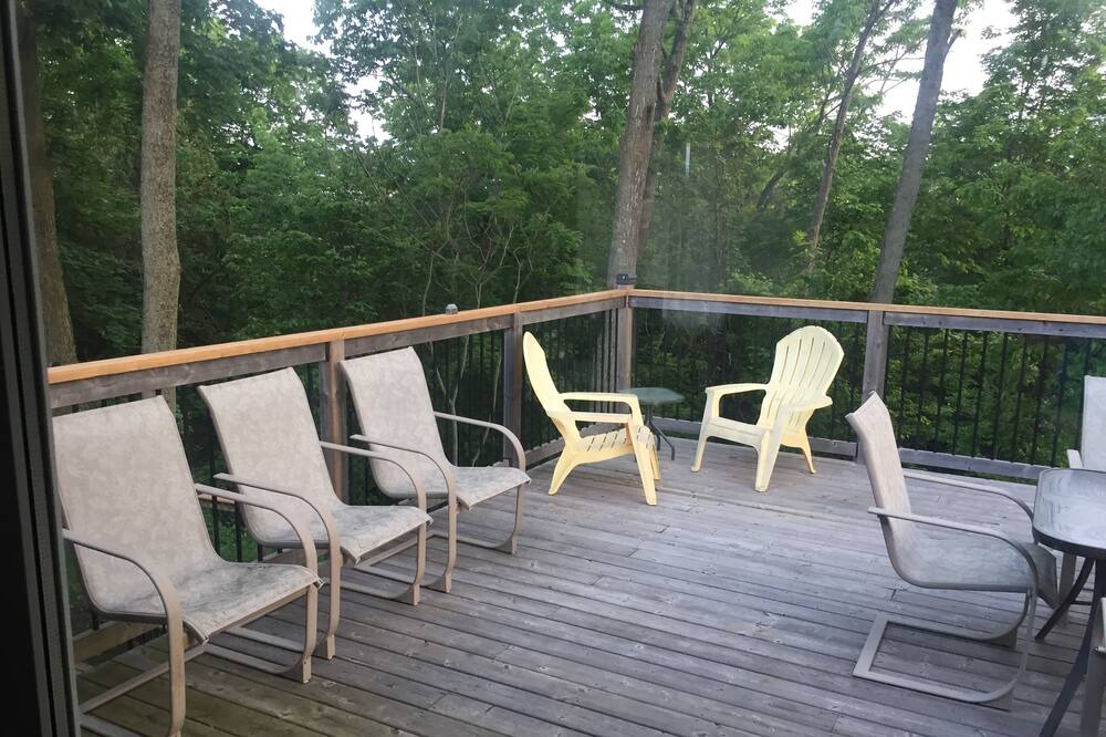 Photo of Patio Balcony in Carrying Place