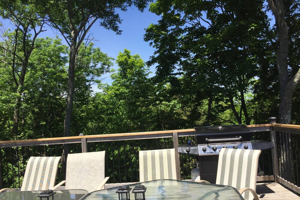 Photo of Patio Balcony in Carrying Place