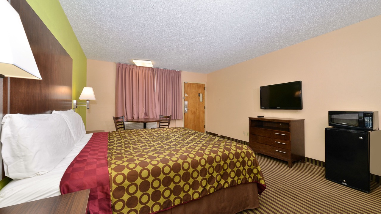 Photo of Bedroom in Roswell