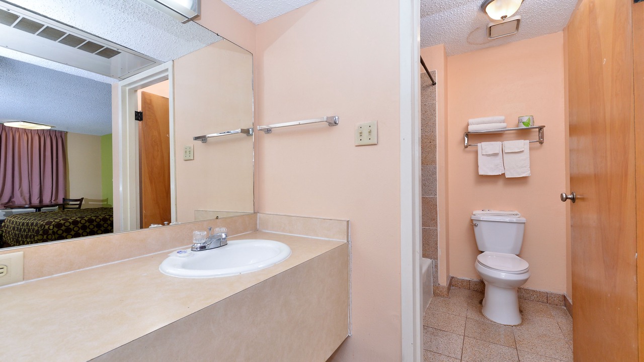 Photo of Bathroom in Roswell