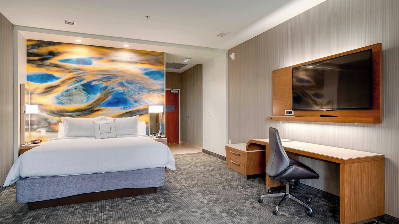 Photo of Others in Downtown Niagara Falls