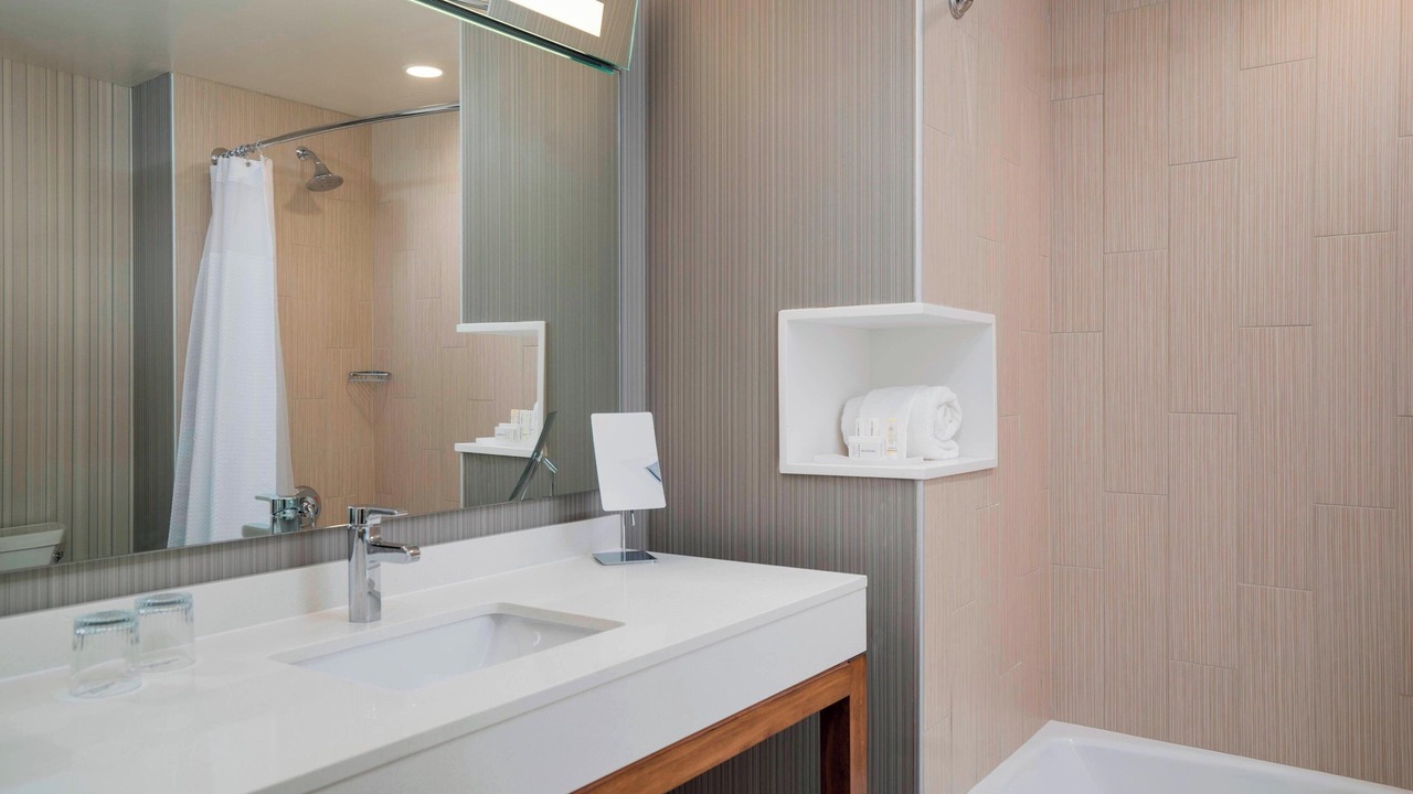 Photo of Others in Downtown Niagara Falls