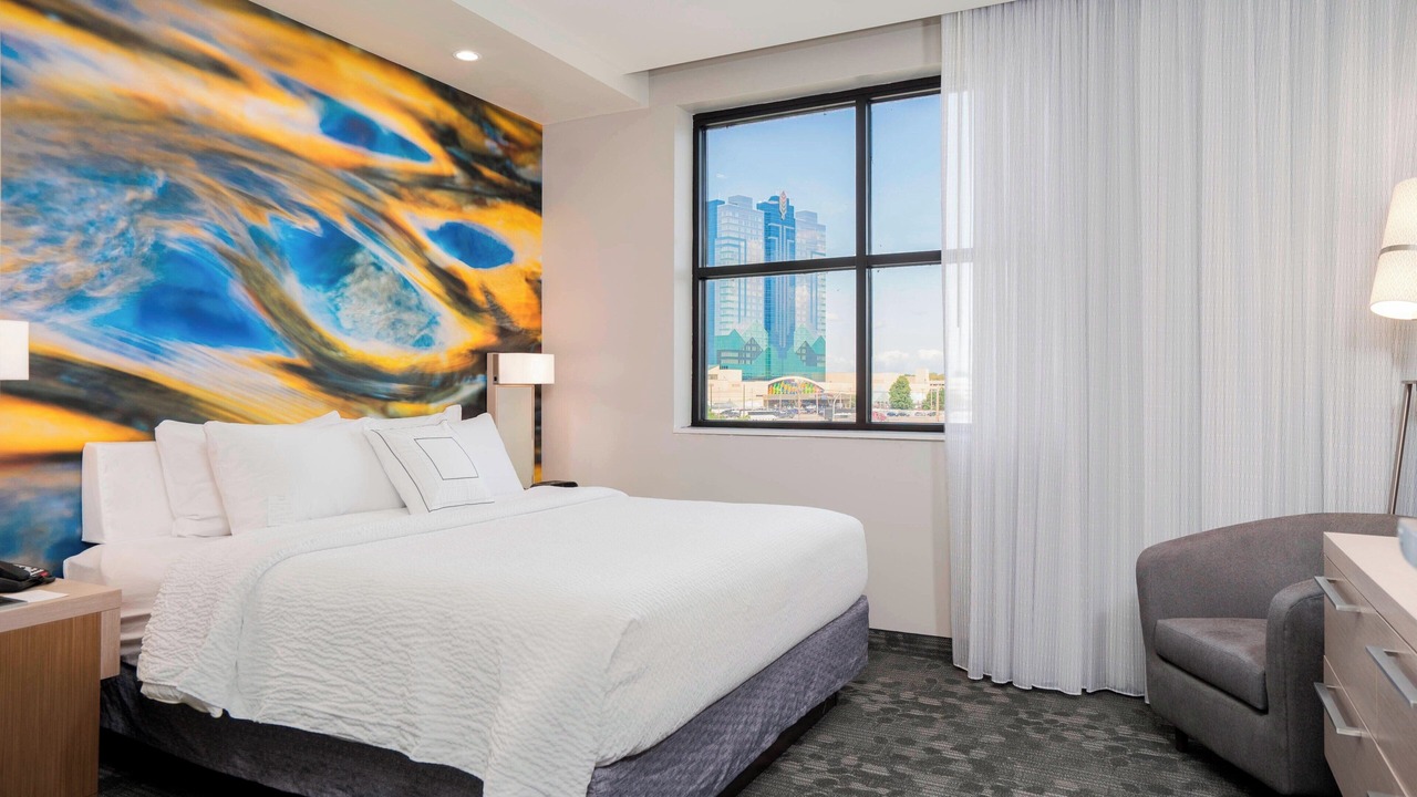 Photo of Others in Downtown Niagara Falls