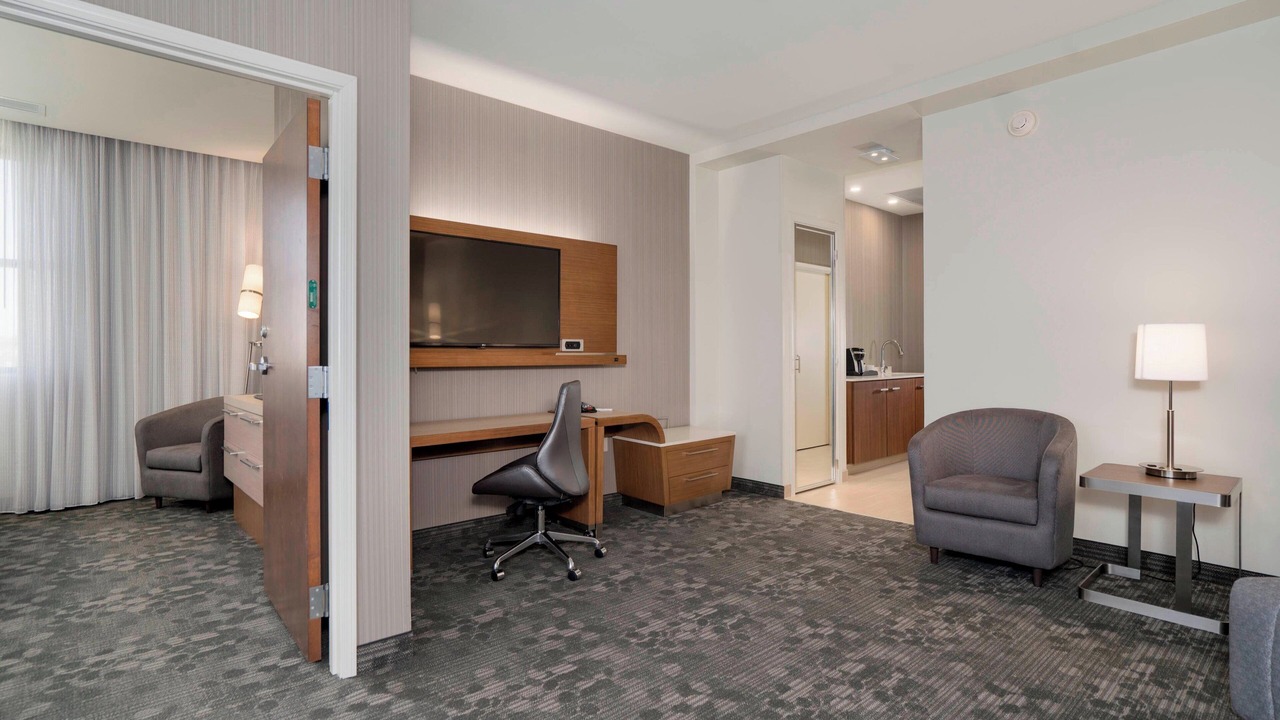 Photo of Others in Downtown Niagara Falls